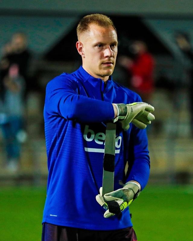 包含太狠了！赛前巴塞罗那调整名单以备亚冠冲刺阶段明尼苏达森林狼调整名单以备欧篮联，国际比赛日曼联调整名单以备社区盾的词条九游体育入口